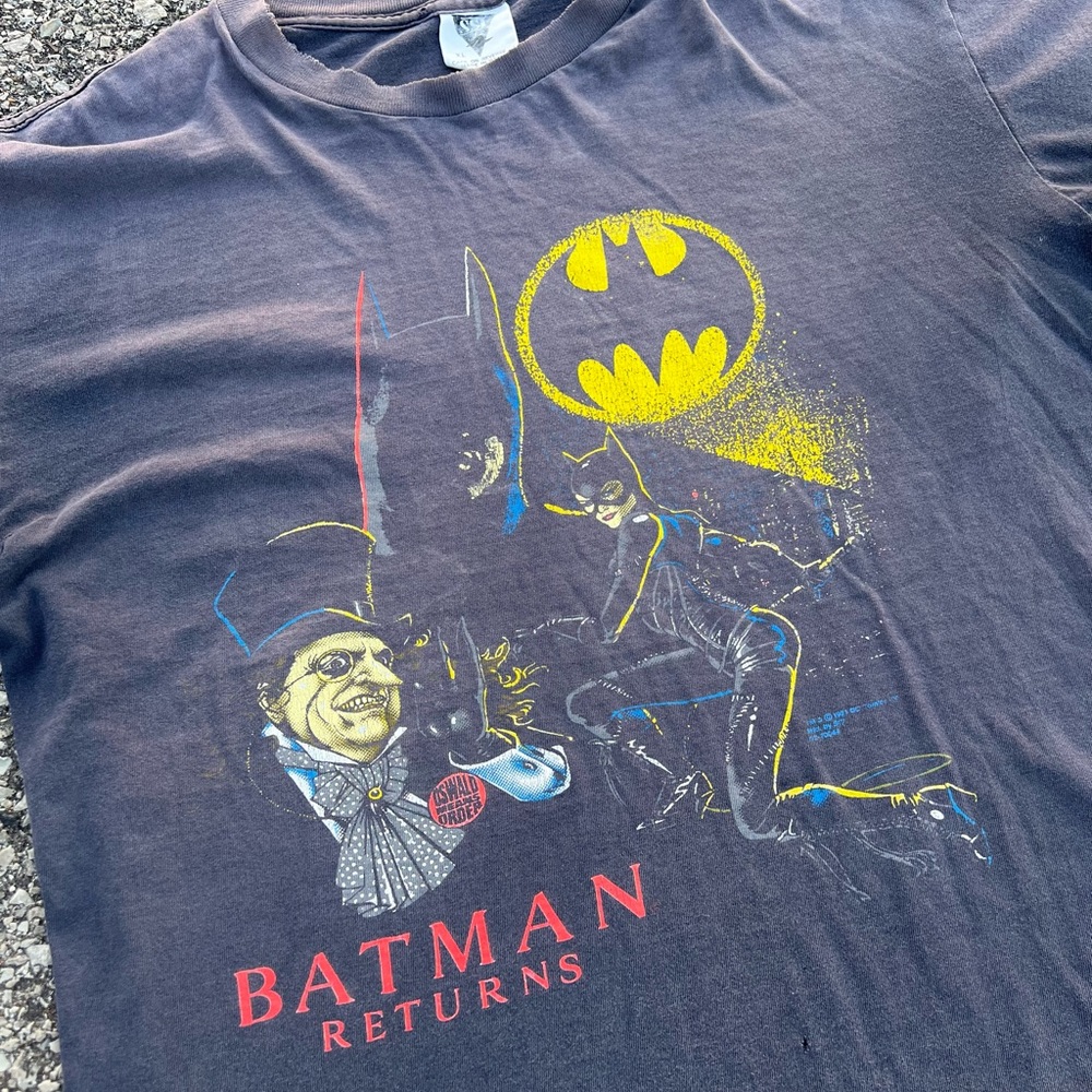 Original Vintage 1991 Batman Returns T-shirt - Picture 2 of 10